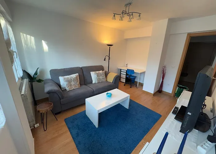 Ciudad Jardin Exterior Appartamento *